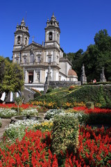 Fototapeta na wymiar kwietniki w Bom Jesus niedaleko Bragi - Portugalia