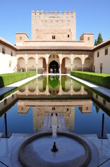 Alhambra - Cour des Myrtes / Patio de los Arrayanes - ANdalousie - obrazy, fototapety, plakaty