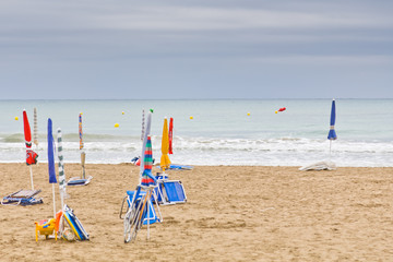 Fototapeta na wymiar Samotność na plaży (Take 3)