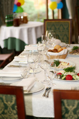 Banquet table