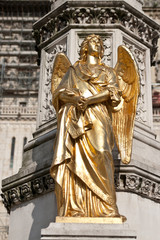 Fototapeta premium Angel statue at Zagreb