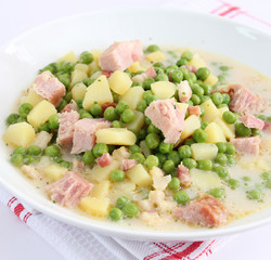 Erbsensuppe mit Kassler