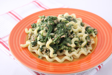 Nudeln mit Blattspinat