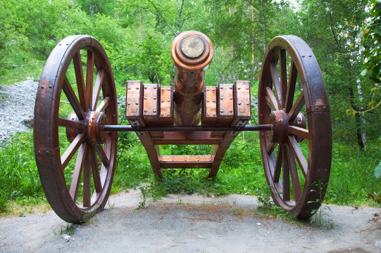 antique gun battle