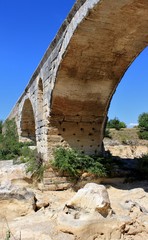 Fototapeta na wymiar Die Pont Julien in der Provence