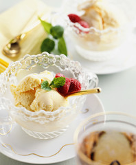 Icecream with berry and mint