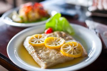 Steak in lemon sauce