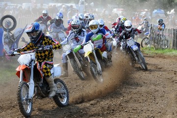 départ motocross © ALAIN VERMEULEN