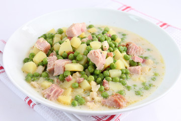 Erbsensuppe mit Kassler