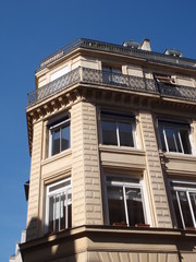 Immeuble ancien dans le quartier du Marais à Paris