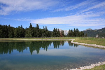 lac de montagne
