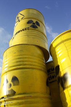 Atomm&uuml;ll