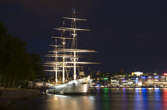 Af Chapman At Night