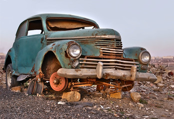 Old car - 26095918