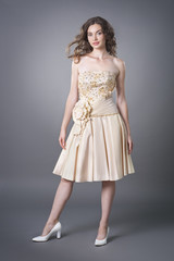 Naklejka premium young pretty lady wearing event dress