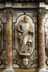 Fototapeta na wymiar St.Matthew Ewangelisty, ambona w katedrze w Zagrzebiu
