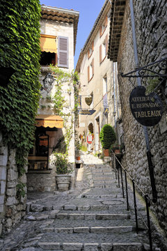 Fototapeta Narrow lane in St Paul De Vence