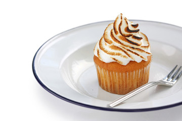 Lemon Meringue Cupcake