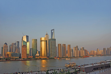 Fototapeta premium Shanghai Pudong riverfront buildings at sunset