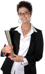 femme d'affaire brune souriante