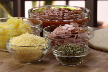 hawaiian pizza ingredients