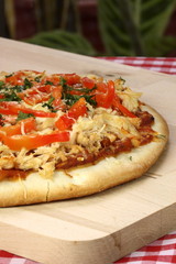 barbecue chicken  pizza