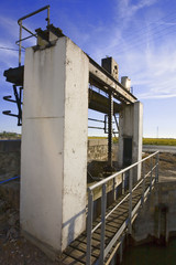 france; 85;marais poitevin : &eacute;cluse