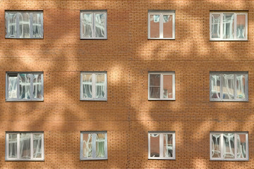 reflets sur façade d'immeuble