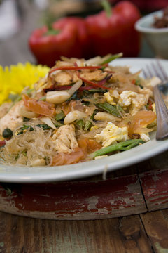 Pad Thai - Thai Food Dishes
