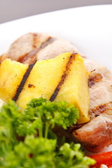 steak with grilled pumpkin