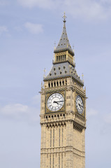 Fototapeta na wymiar Big Ben against blue sky
