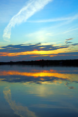 Obrazy na Szkle  Jezioro o zachodzie słońca