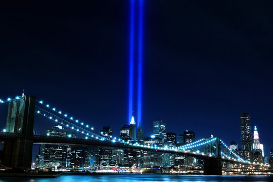 Brooklyn Brigde and the Towers of Lights