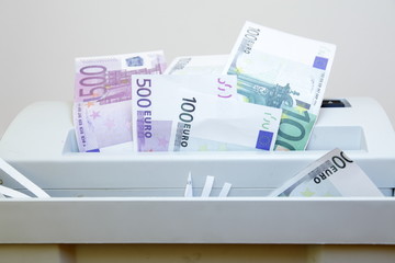 Geldvernichter