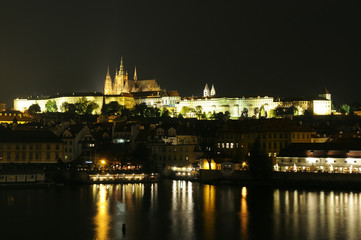 Fototapeta na wymiar Noc Praga widok