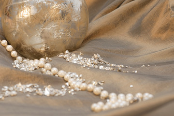 Christmas ornaments with perls and glimmer