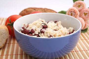 Couscous mit Kidneybohnen