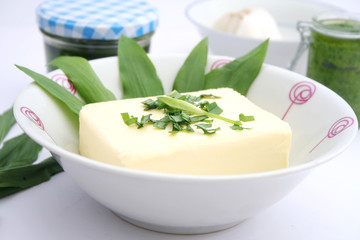 Kräuterbutter