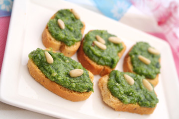 Pestobrote