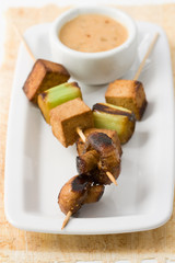 Asiatische vegetarische Spieße