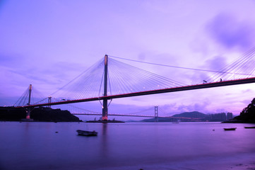 Fototapeta na wymiar Most w Hongkongu