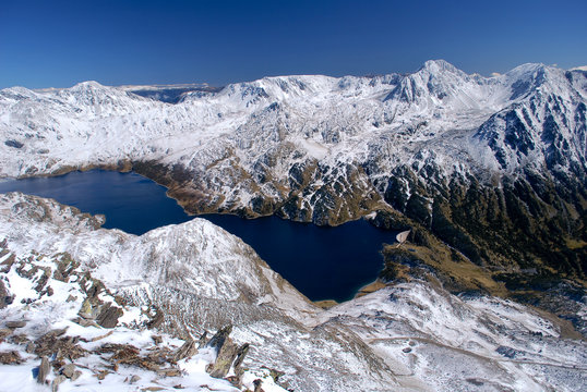 Vue sur le barrage de Lanoux