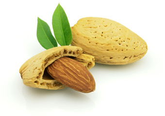 Cut almond