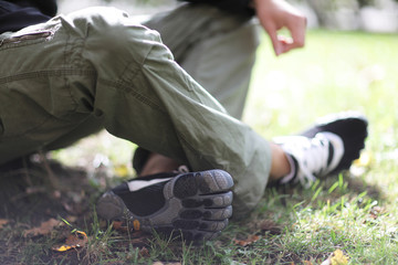 Sportler mit Zehenschuhe