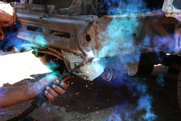 Worker  welder  process  repair  car