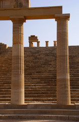 kolumny i schody © GKor