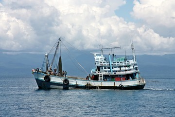 Fototapeta premium fisherman boat