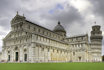 Naklejka premium Piazza dei Miracoli in HDR