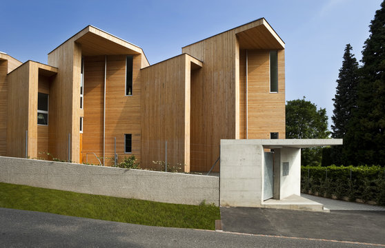 Nuova casa ecologica, tutta in legno. Esterno