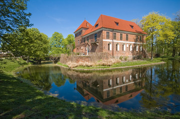 Zamek w Oporowie © Mariusz Świtulski